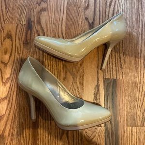 Women’s Antonio Melani nude pump